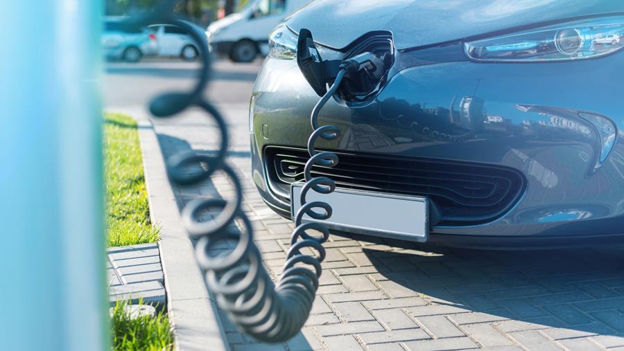 Touring: betaalbare EV’s even cruciaal als laadpalen
